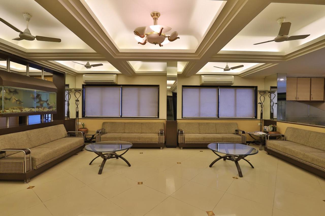 Capital O 1338 Hotel Harmony Rajkot Exterior foto