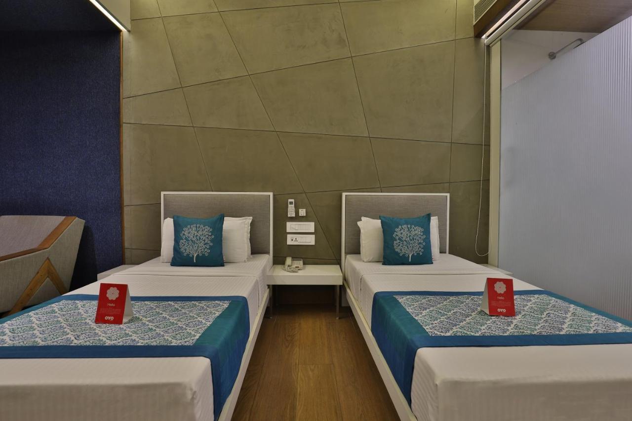 Capital O 1338 Hotel Harmony Rajkot Exterior foto